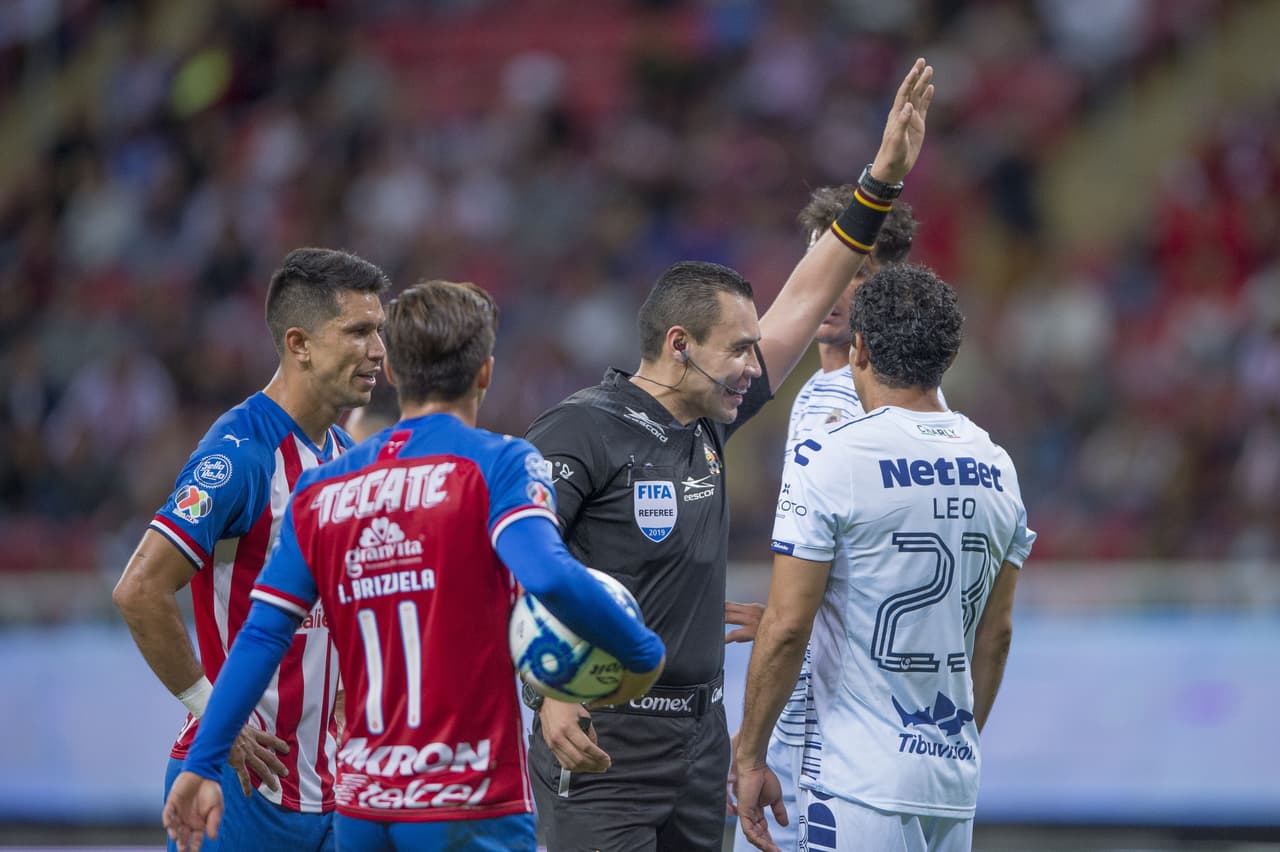 Chivas venció 3-1 a los Tiburones Rojos y así concluyen su participación durante el Apertura 2019.