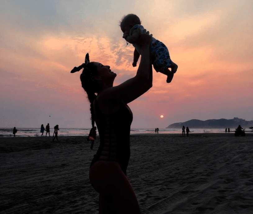 Según fuentes cercanas a Marjorie de Sousa, la actriz no contestó la llamada porque se encontraba ocupada en la emergencia de Matías.