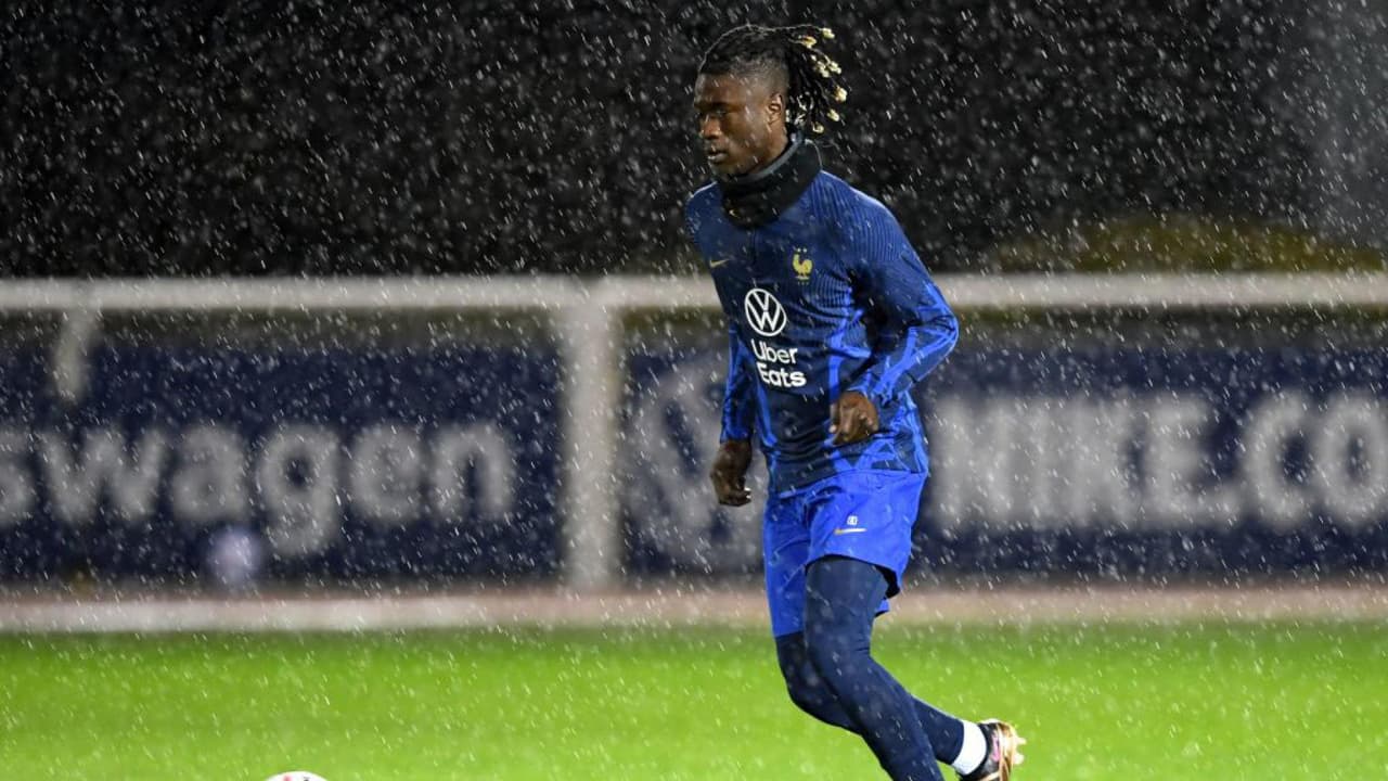 Nkunku sale en defensa de Camavinga tras perderse el Mundial Qatar 2022