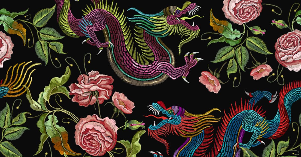 El Mes del Dragón en el horóscopo chino se extiende desde el 20/21 de marzo – o sea, desde el equinoccio- hasta el 19/20 de abril y coincide con el signo zodiacal Aries, aunque no necesariamente implica que todos los nativos de Aries sean del signo chino del Dragón o todos los de ese signo, sean arianos o arianas, ya que no son equivalentes, aunque podría ser así si coincidieren la fecha y año de nacimiento lo cual puedes saber en la sección de horóscopo chino.