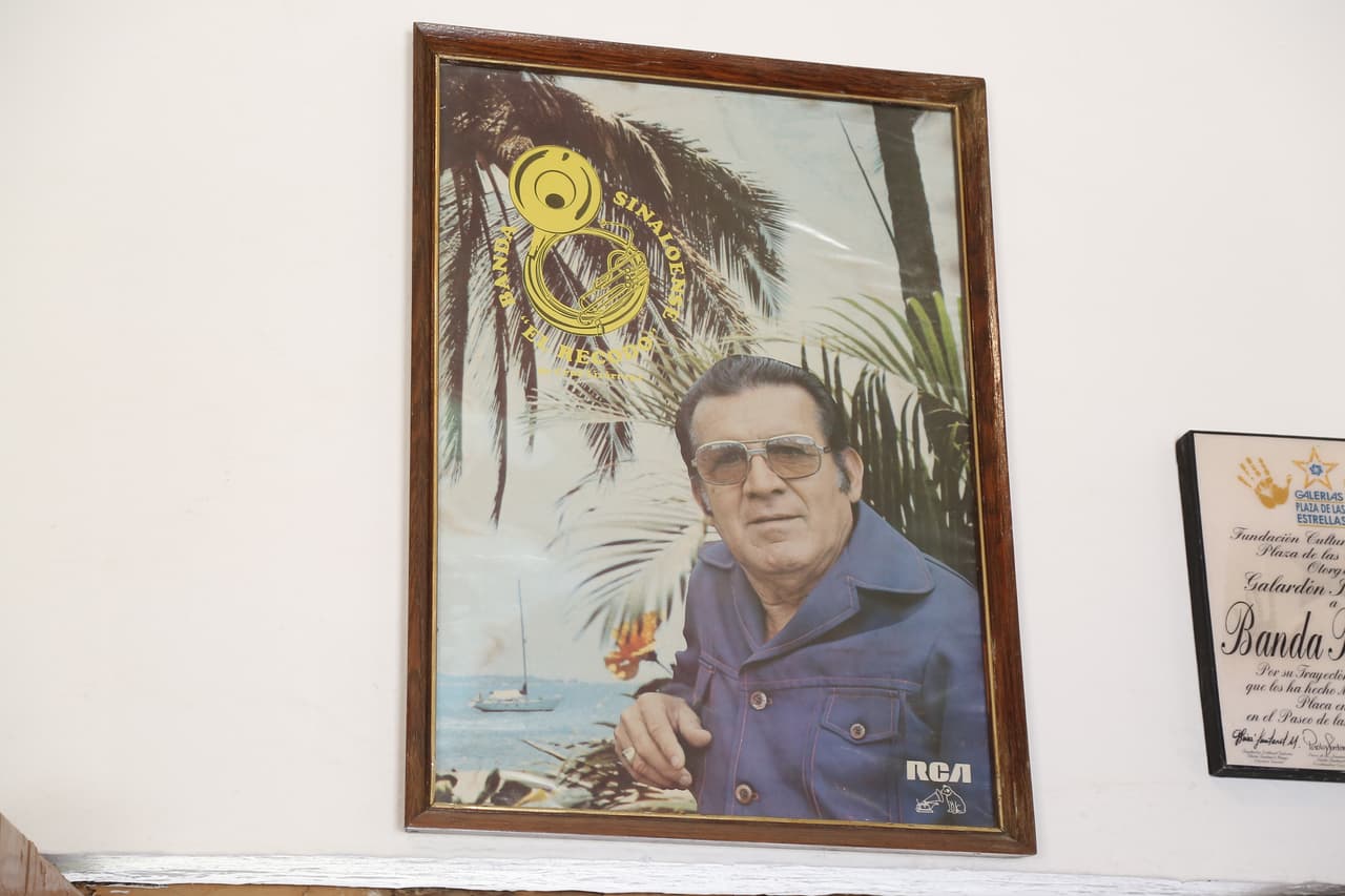 Cruz Lizárraga falleció el 17 de junio de 1995, en uno de los puntos más altos de la carrera de la banda.