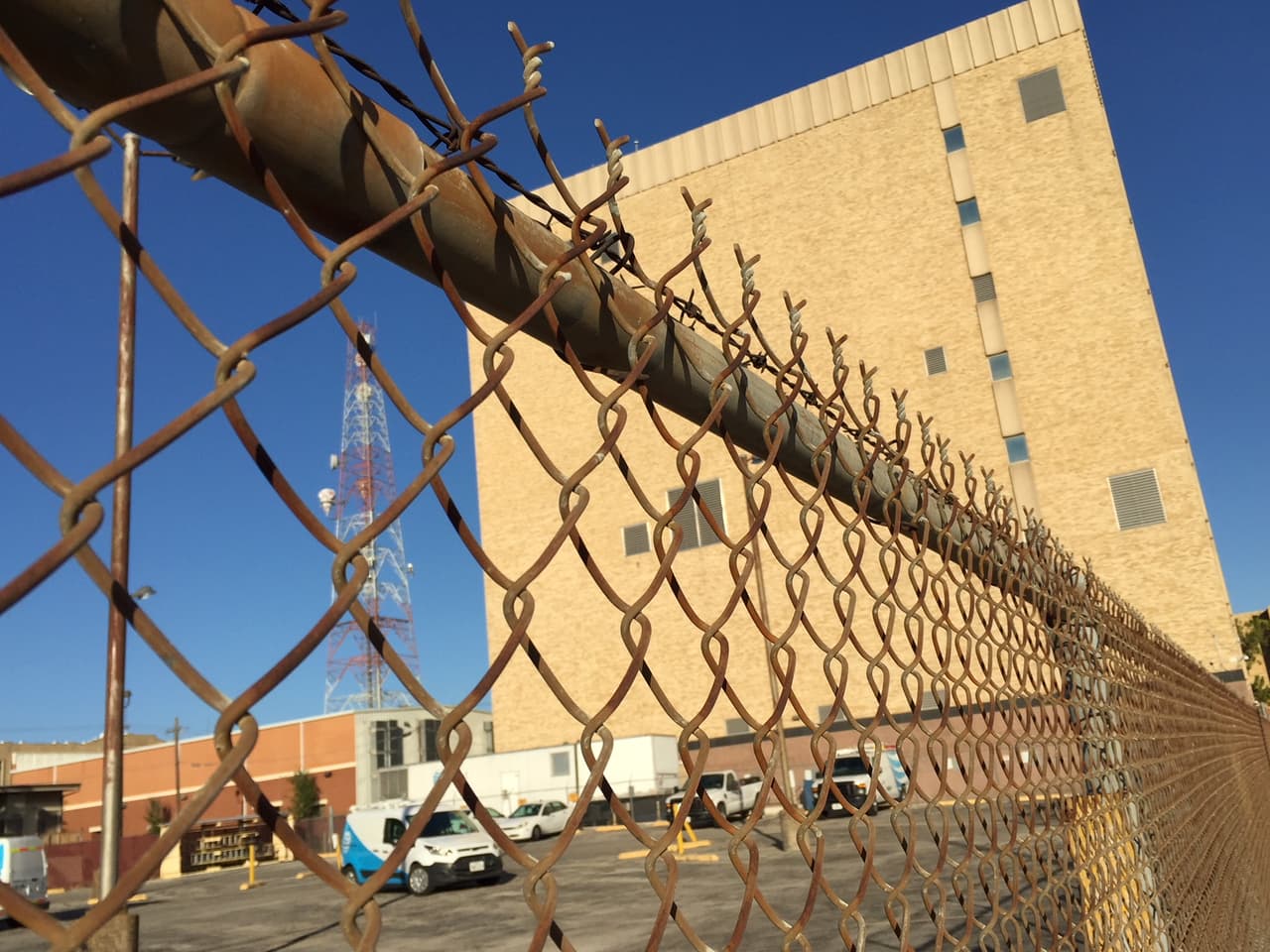 Un reporte afirma que la NSA espía desde estos discretos edificios de ocho ciudades