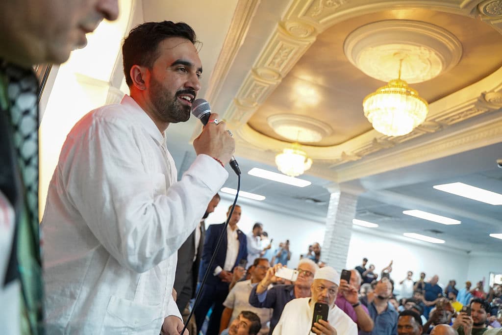 <b><a href="https://www.univision.com/local/nueva-york-wxtv/mamdani-responde-la-biblia-o-el-coran-video" target="_blank">Zohran Mamdani juramenta</a></b> como alcalde de la ciudad de Nueva York el próximo
<b>1 de enero de 2026</b>.