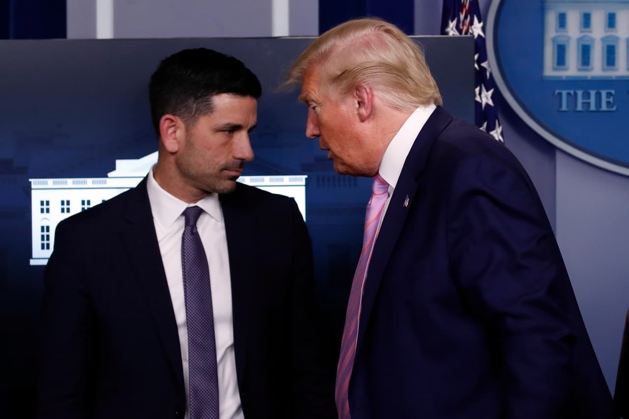 El DHS refuta informe que cuestiona los nombramientos de los secretarios Wolf y Cuccinelli