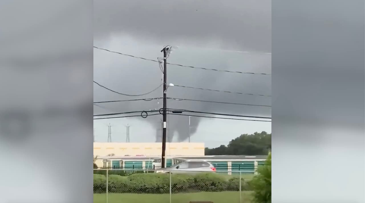 Imponente tornado toca tierra en Nueva Jersey y el video circula en redes sociales