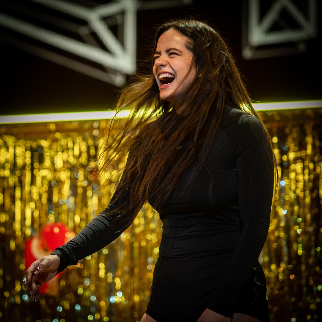 La cantautora española Rosalía sorprenderá a más de uno con su tema 'Malamente'.