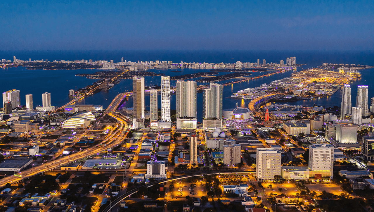 David Beckham adquirió un ático con un precio de venta de 24 millones de dólares.