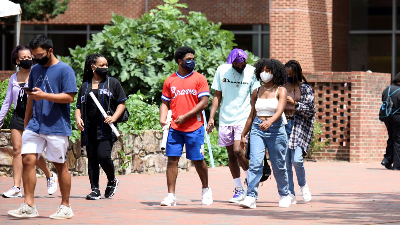 Ayuda financiera para DACA: ¿quiénes califican para el que podría ser considerado un regalo de Navidad?