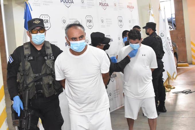 Una familia pagó $9,000 a coyotes para llegar a EEUU, pero los llevaron a un terreno y los asesinaron (incluido un niño de 7 años)