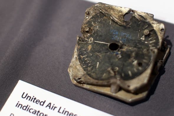 Los atentados fueron cometidos por diecinueve miembros de la red Al Qaeda, divididos en cuatro grupos de secuestradores, cada uno de ellos con un terrorista piloto que se encargaría de pilotar el avión una vez ya reducida la tripulación de la cabina.