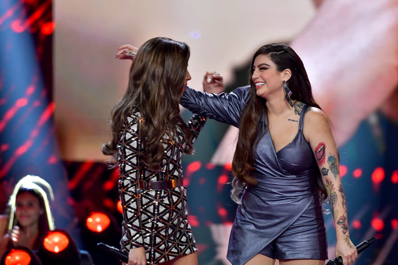 Por lo que Giselle y Virginia podían seguir preparándose para convertirse en la Reina de la Canción.