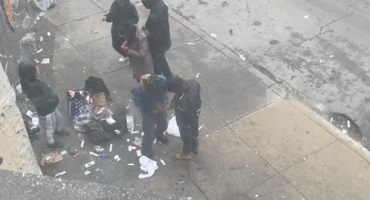 Los ascensores tardarán meses en repararse, lo que hará que la estación sea inaccesible para los pasajeros que no pueden usar las escaleras. La estación se encuentra en la intersección de Somerset Street, D Street y Kensington Avenue, un área muy afectada por la crisis de opioides de la ciudad.