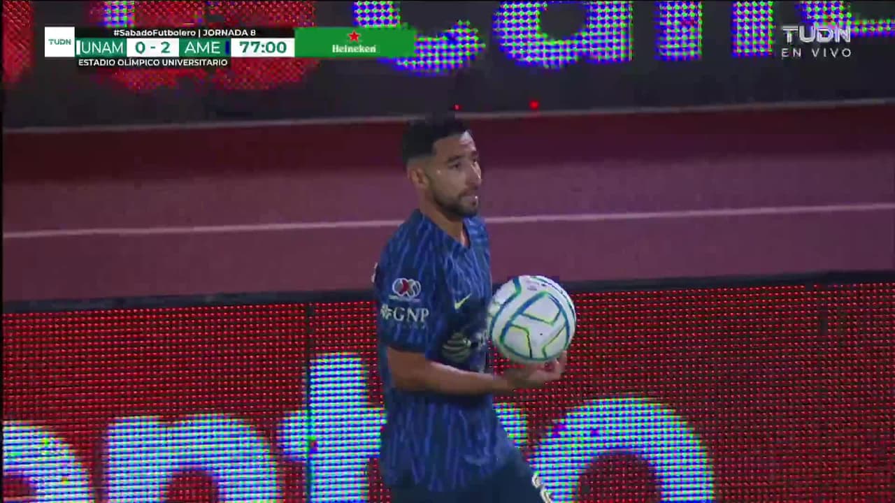¡GOL!  anota para América. Alejandro Zendejas