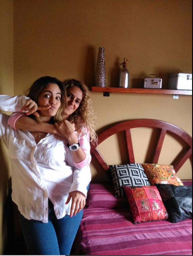 Ahora, en 'Confesiones' habló de cómo es su actual relación con Karina: "La mamá de Valentina es una persona increíble, 
<b><a href="https://www.univision.com/entretenimiento/celebridades/en-verdad-estan-separados-maki-y-juan-soler-otra-vez-se-les-vio-juntos-fotos" target="_blank">una mujer a quien adoro</a></b> y respeto muchísimo".
<br>