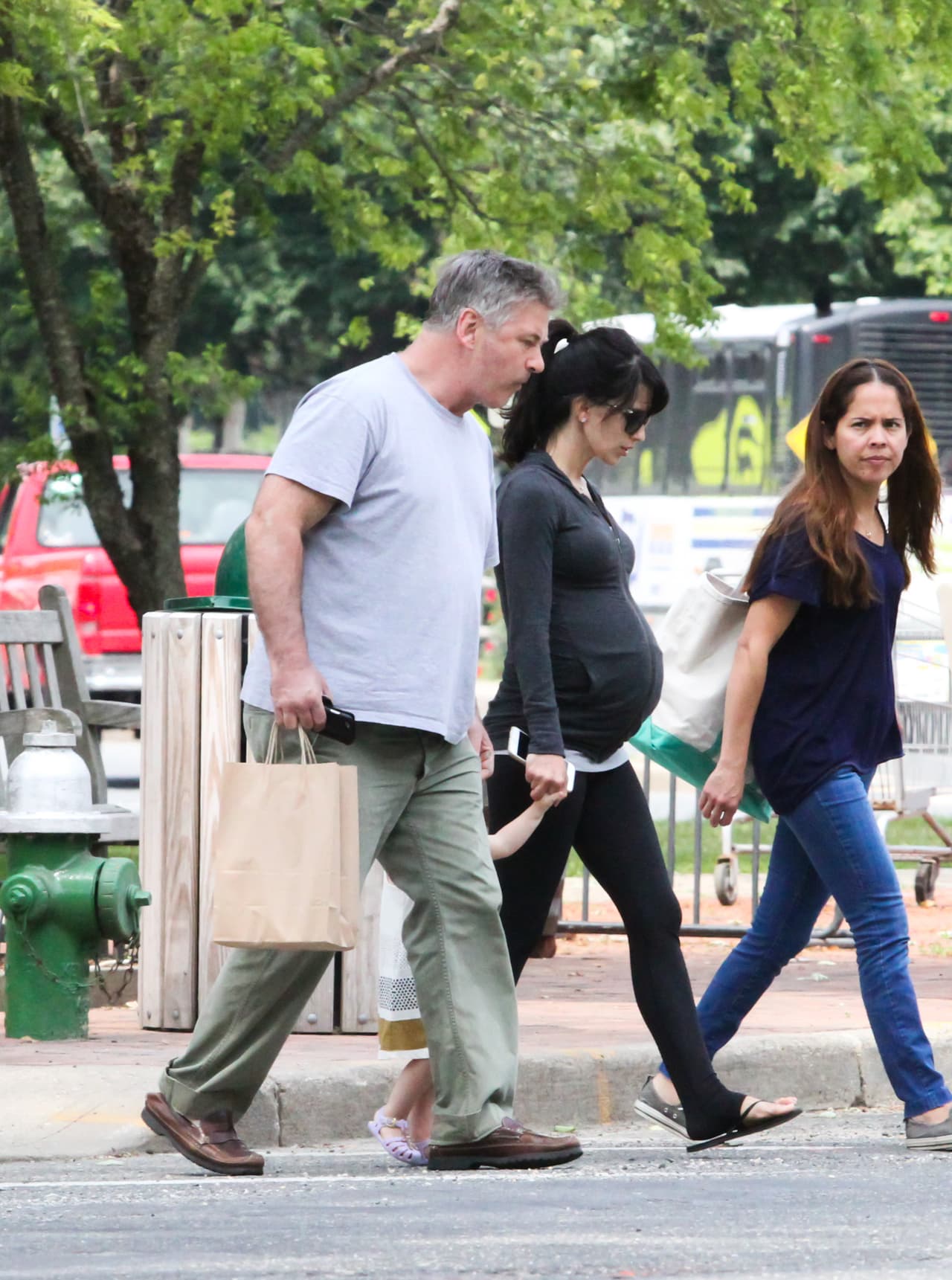 Alec y Carmen apenas comienzan sus aventuras como padre e hija.