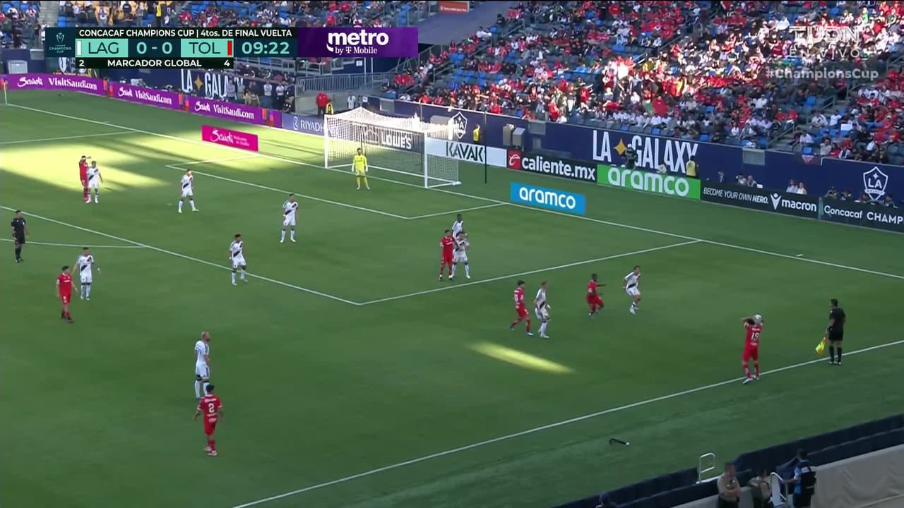 ¡GOL!  anota para Toluca. Jesús Gallardo