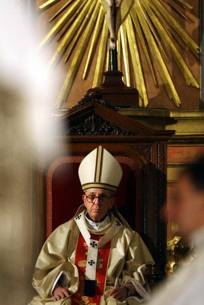 Bergoglio encabezó manifestaciones, movilizó a los sacerdotes en defensa de la "unidad familiar" y convocó vigilias frente al Parlamento.
