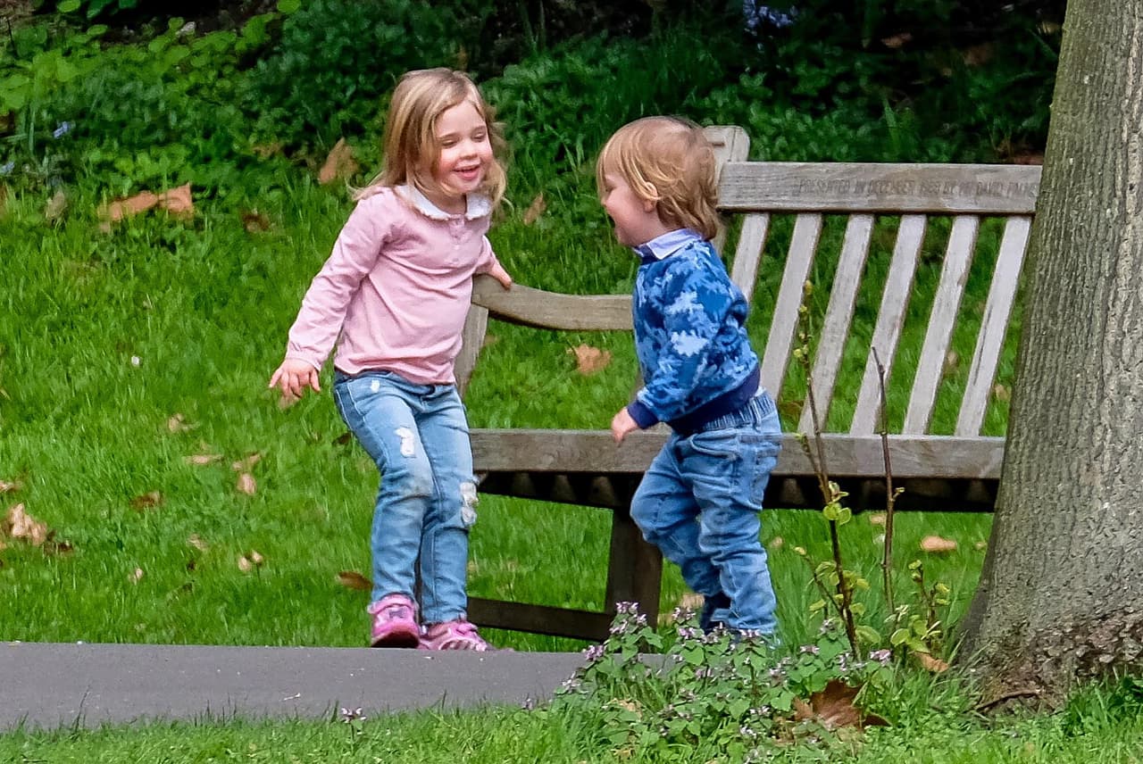 La pequeña Leonor tiene 4 años, mientras que Nicolás solo 2.