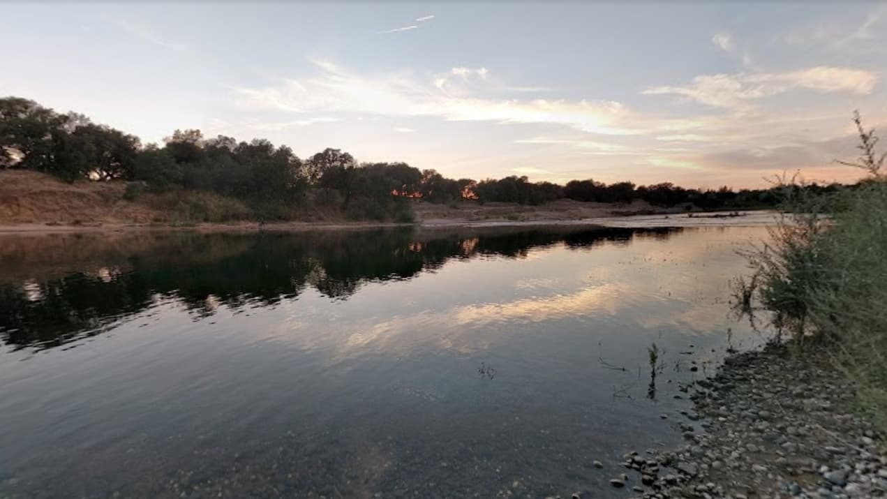 Encuentran el cuerpo de un adolescente que desapareció en el río Americano