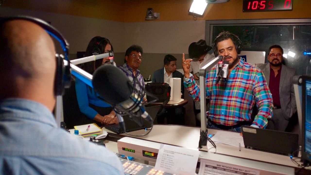 Los Rieleros del Norte aprovecharon la visita a 'El Bueno, La Mala y El Feo' para hablar de migración, inicios y nuevos proyectos.