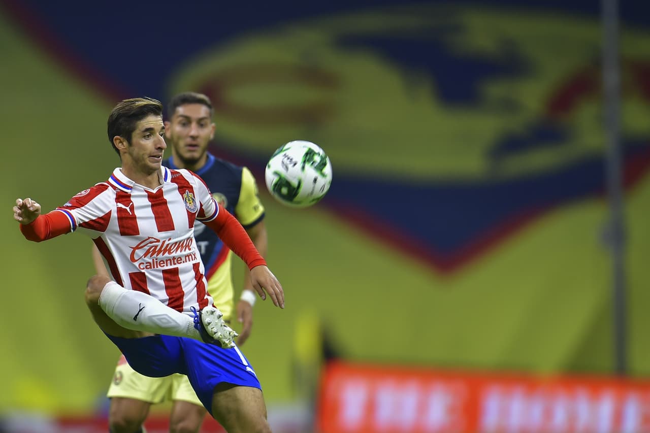 'Cone' Brizuela con COVID-19 y no jugará el Chivas ante León