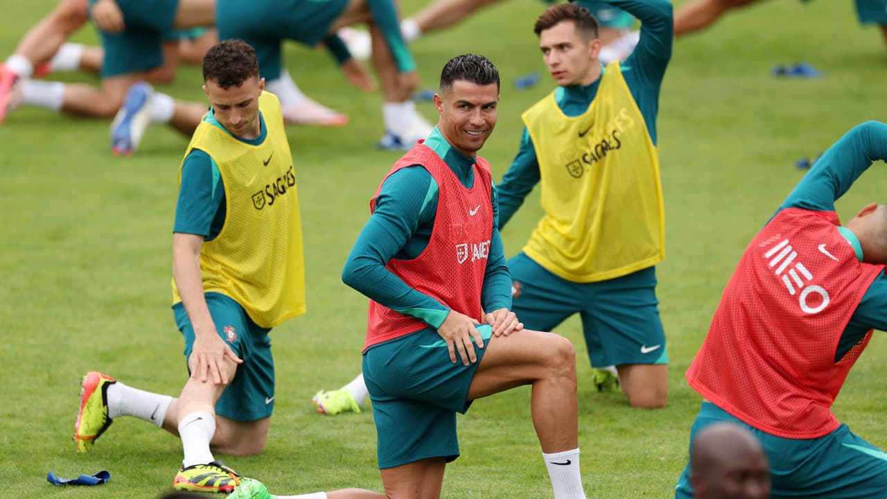 Cristiano Ronaldo desata la locura en entrenamiento de Portugal