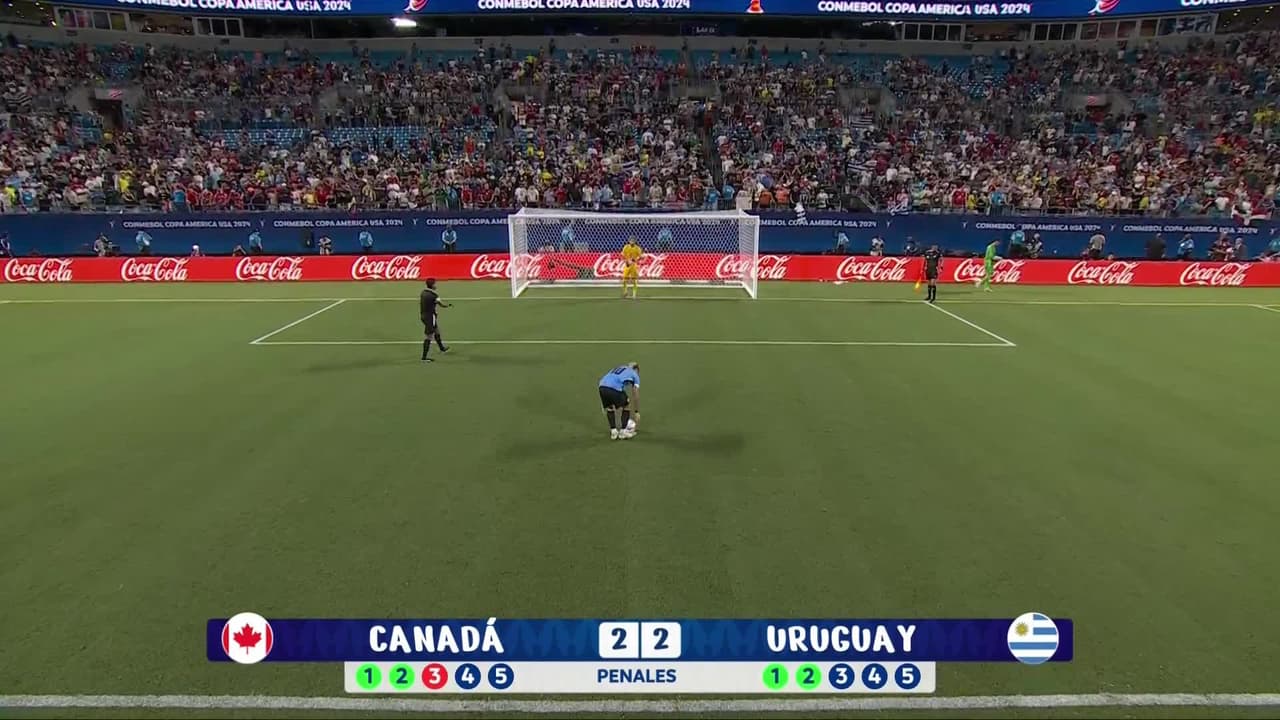 ¡GOL!  anota para Uruguay. Giorgian de Arrascaeta