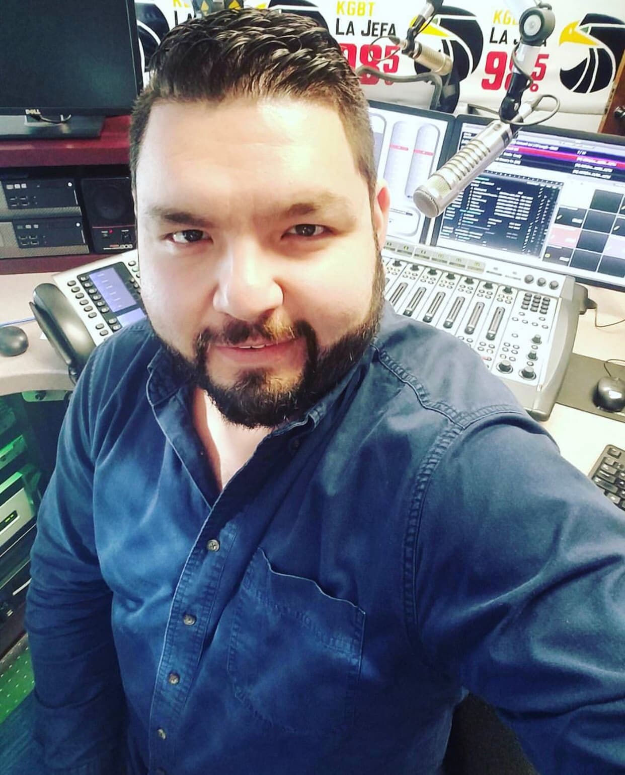 El 
<a href="http://www.univision.com/temas/el-tambochi">Tambochi </a>siempre encuentra una buena razon para sonreir.