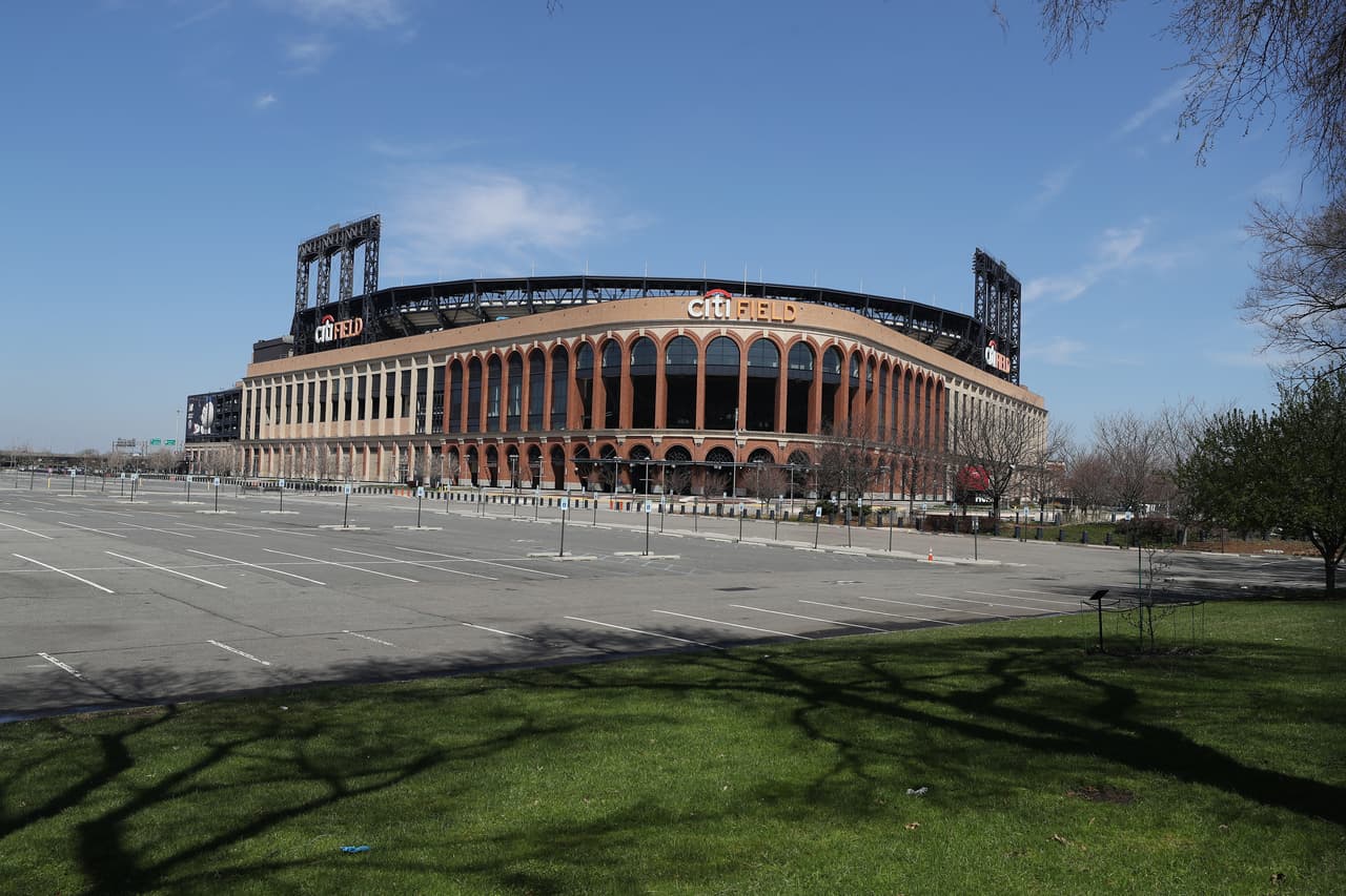 El sitio abre a las 10 de la mañana del miércoles y luego funcionará las 24 horas del día semanalmente de miércoles a sábado, dijo el alcalde.