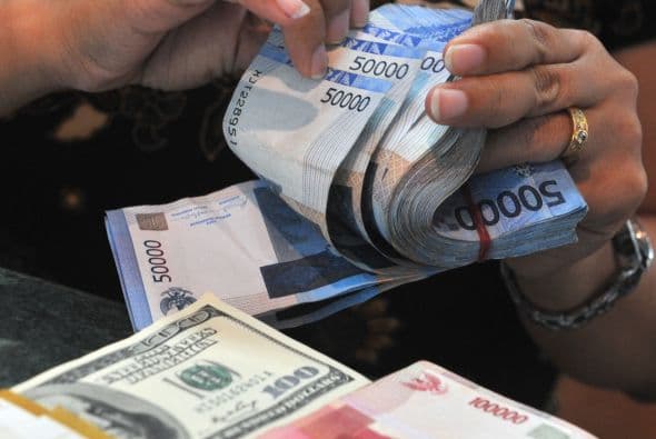 Peligros que debes evitar: Los atracos y los encuentros indeseables. Asistir a lugares que no te inspiren confianza. La imprudencia a la hora de sacar dinero en cajeros automáticos de noche o en sitios poco visibles. Los accidentes domésticos debido a las imprudencias. Por Profesor Zellagro.