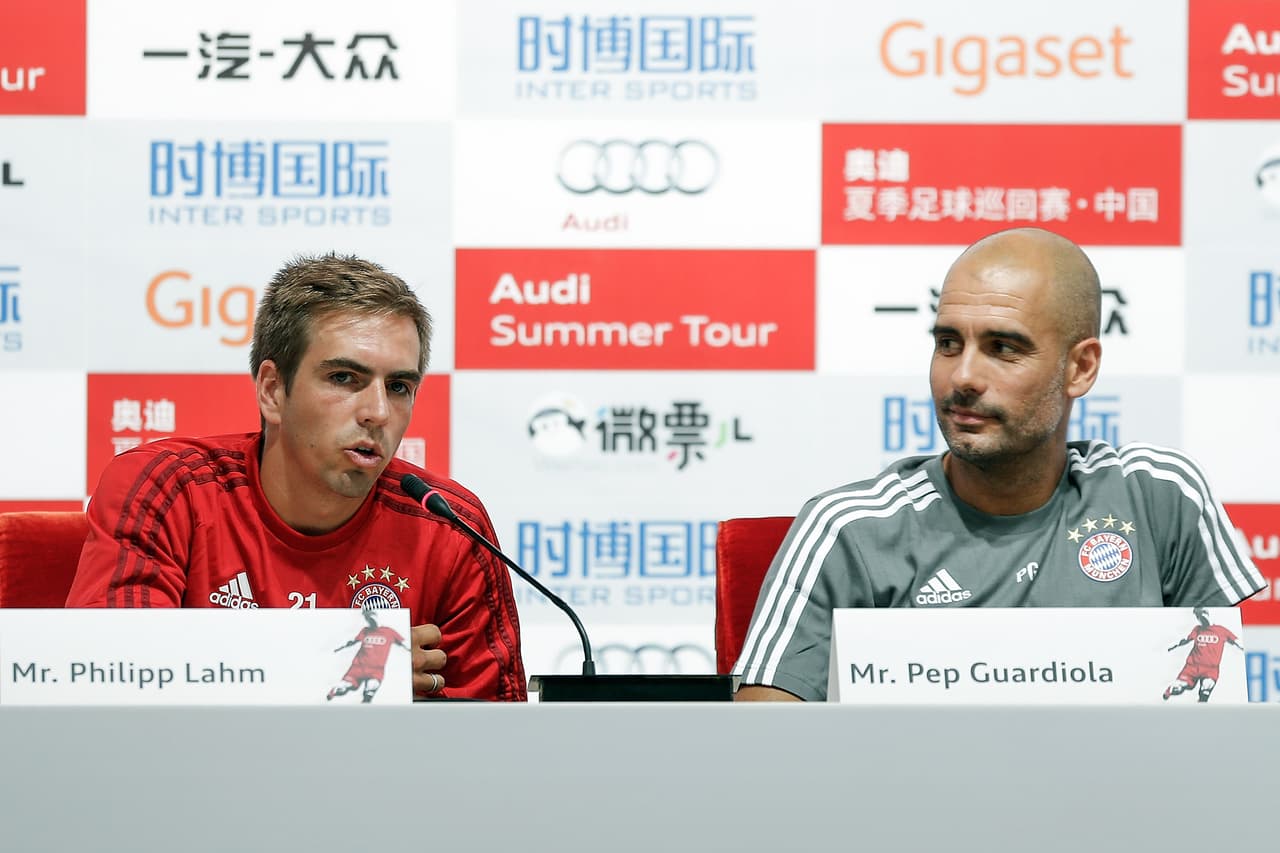 Guardiola nunca estuvo convencido de Schweinsteiger jugando como mediocampista central y prefirió en ese puesto a Lahm.