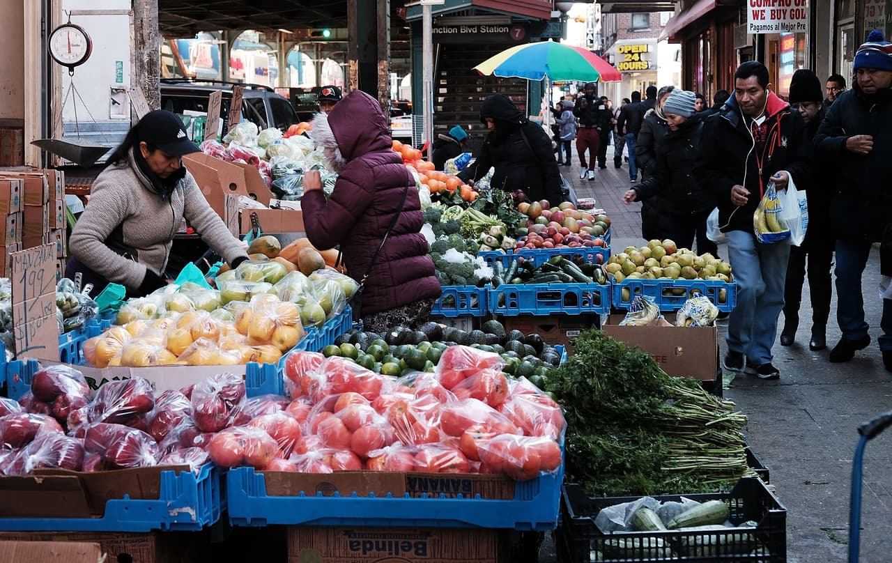Los inmigrantes aumentan los salarios para todos