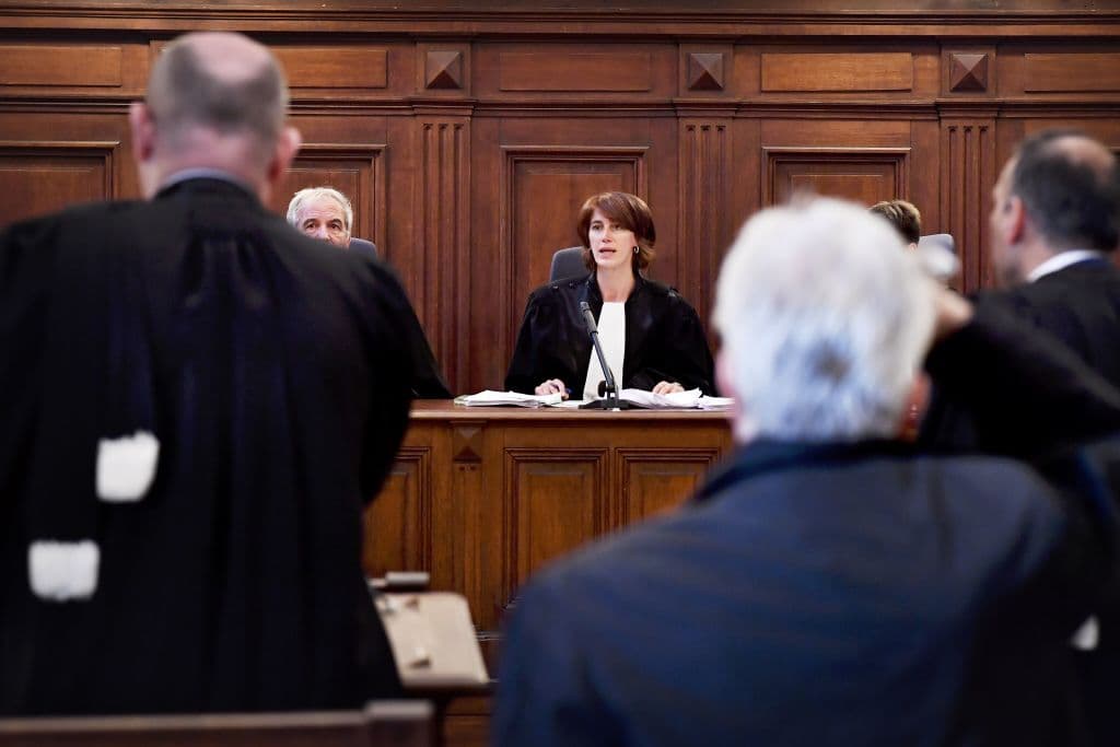 Siete de las condenadas por la jueza son hijas del jeque de Abu Dhabi.