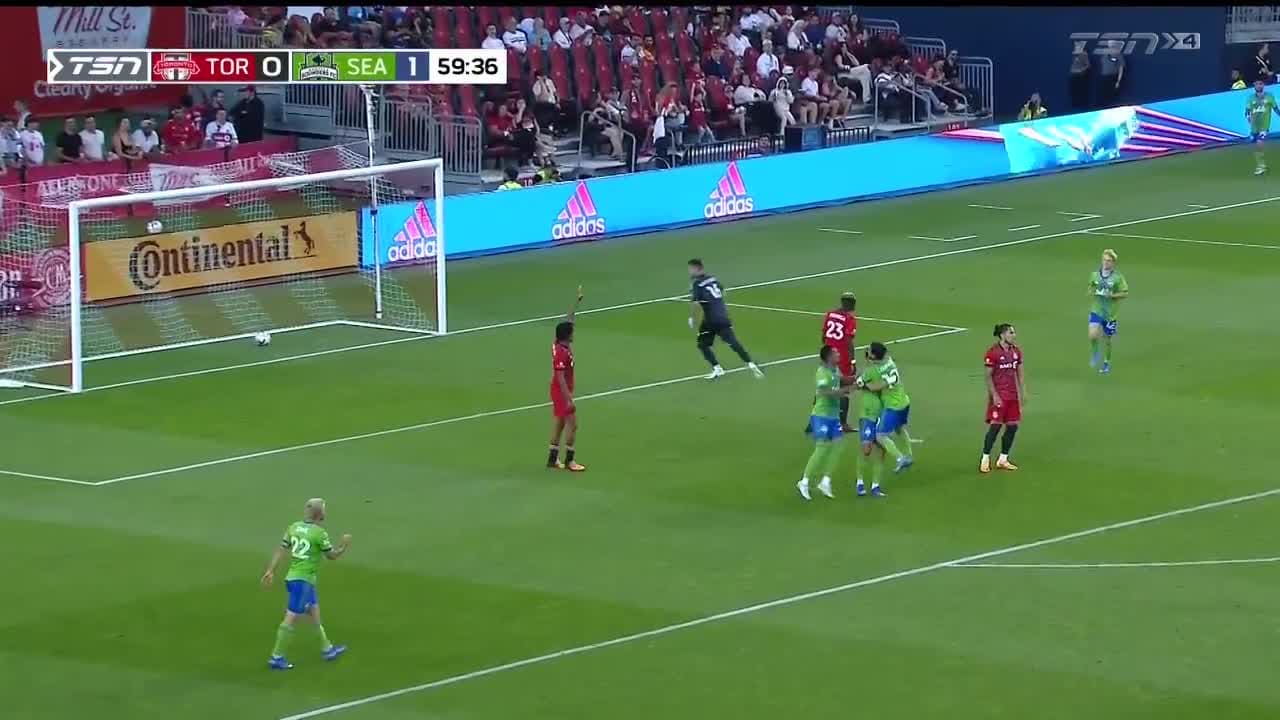 Gran pase de Lodeiro y mejor definición de Montero para el 2-0 de Seattle