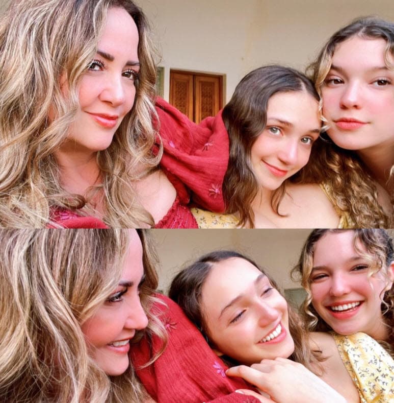 <b>Andrea Legarreta</b> le dedicó un mensaje de agradecimiento a sus hijas Mía y Nina: "Ellas… Mi sueño hecho realidad… El motivo por el cual mi realidad es maravillosa. Mis amores eternos… Mi luz… Mis compañeritas y maestras de vida… Mi mayor orgullo… El brillo de mis ojos y el motivo de mis más grandes sonrisas… El ritmo de mis latidos… ¡Gracias por elegirme como su mamá! Soy muy feliz de ser su má. ¡Las amo infinito mis amores! Dios las bendiga siempre y las llene de todo lo bonito que merecen. Nunca dejen de soñar y creer. Con ustedes por siempre y para siempre amores… ¡Dios bendiga a todas las mamás por siempre! ¡Que me las apapachen mucho!".