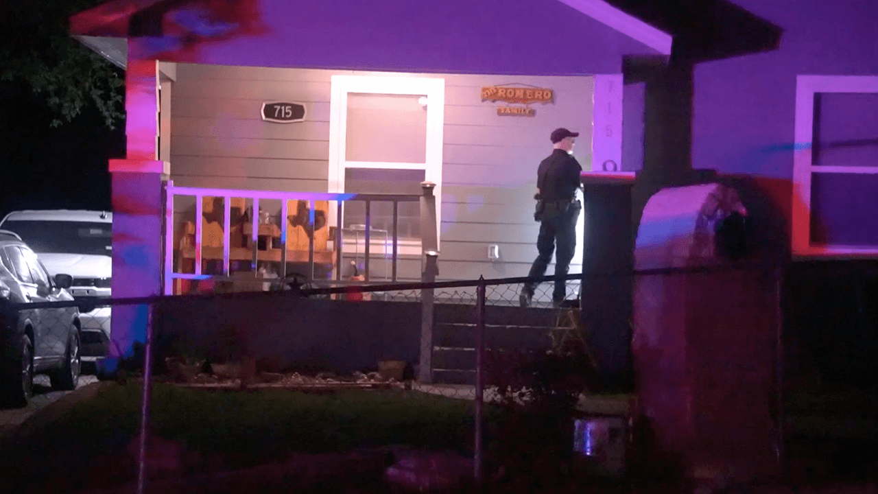 Él fue declarado muerto en la escena. Debido a que no tenía ninguna identificación con él, inicialmente las autoridades no lo pudieron identificar. La policía informó que circunstancias, así como el motivo del incidente siguen bajo investigación. Las autoridades no han arrestado a ninguna persona en conexión con la muerte de Jacob Edward López.