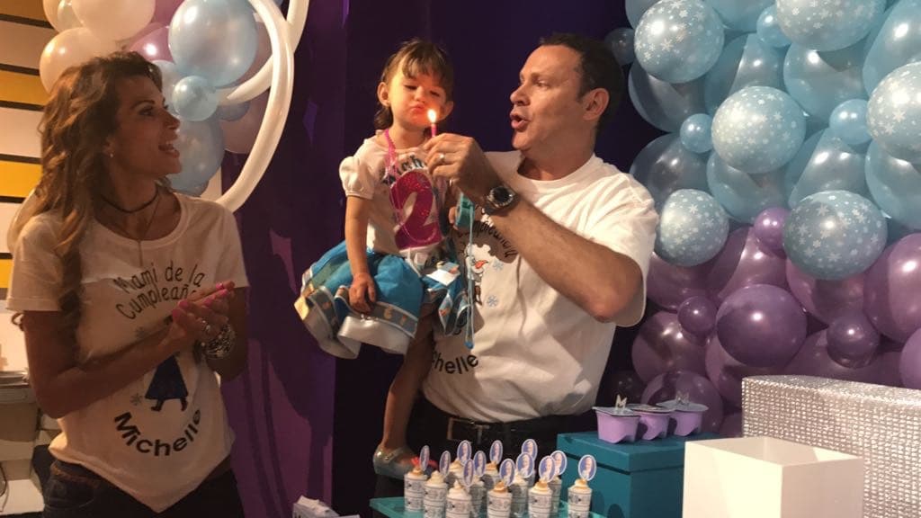 Llegó el momento de soplar la velita y pedir muchos deseos.