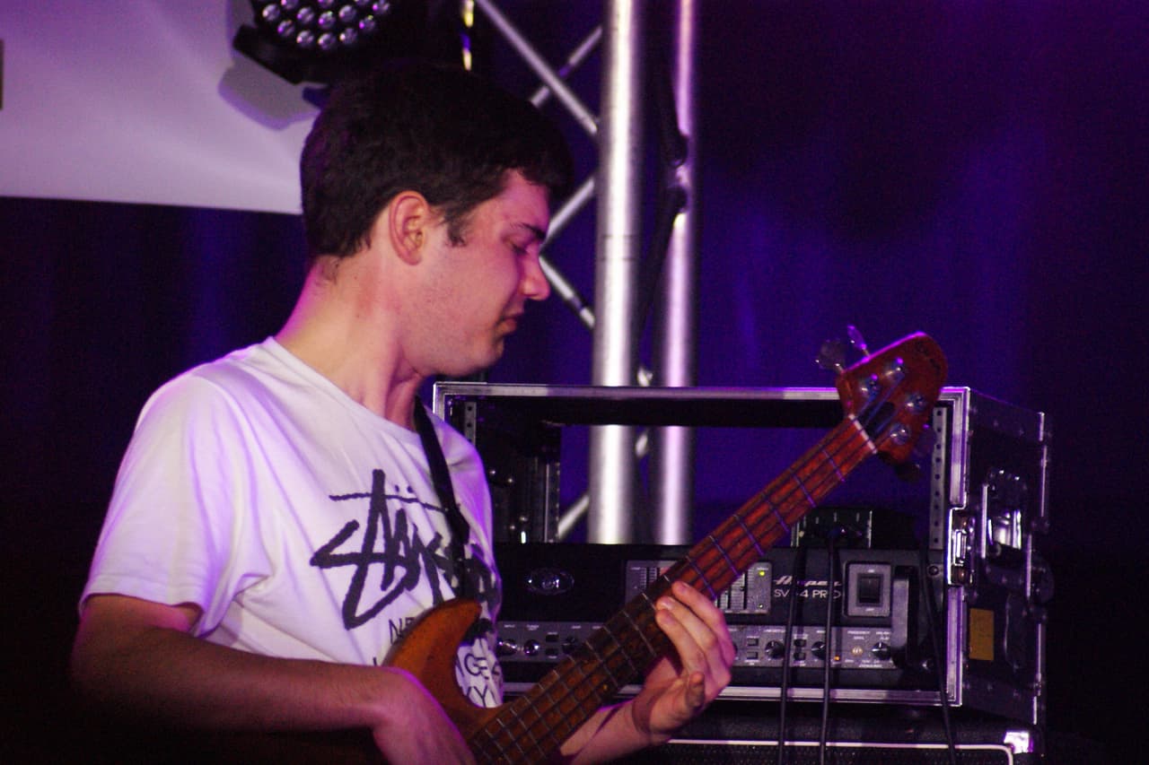 Miles se divirtieron en festival de música Fun Fun Fest este fin de semana en la capital de Texas.