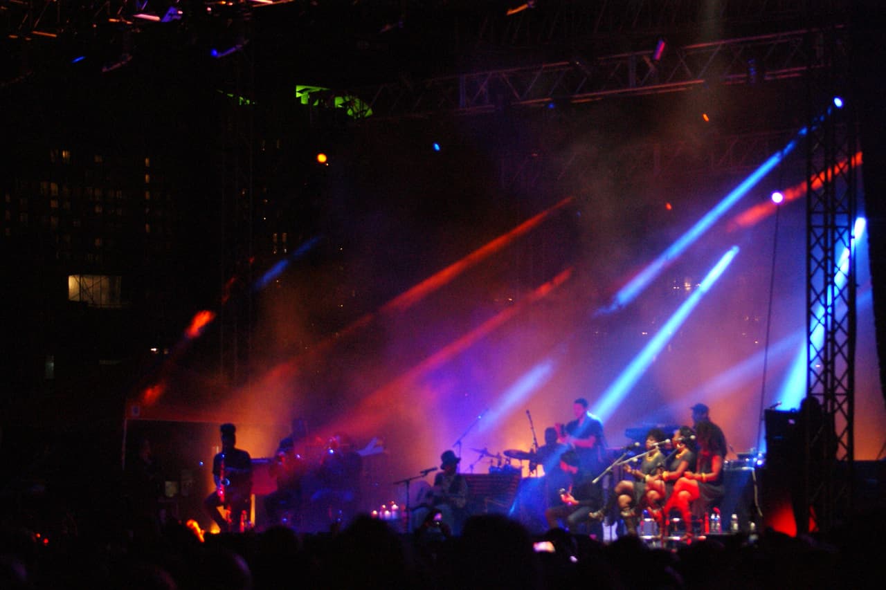 Miles se divirtieron en festival de música Fun Fun Fest este fin de semana en la capital de Texas.