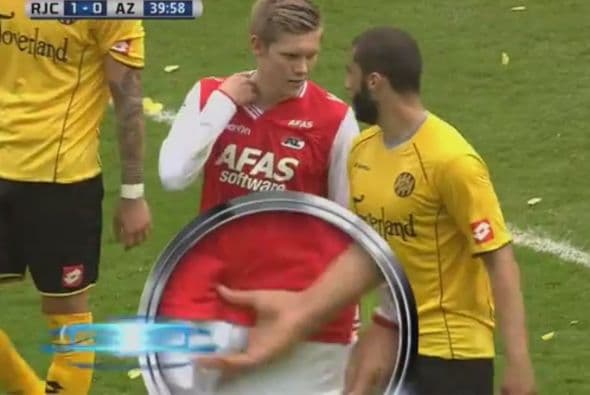 Mira el 'agarrón' de genitales que sufrió el estadounidense Jóhannsson en Holanda