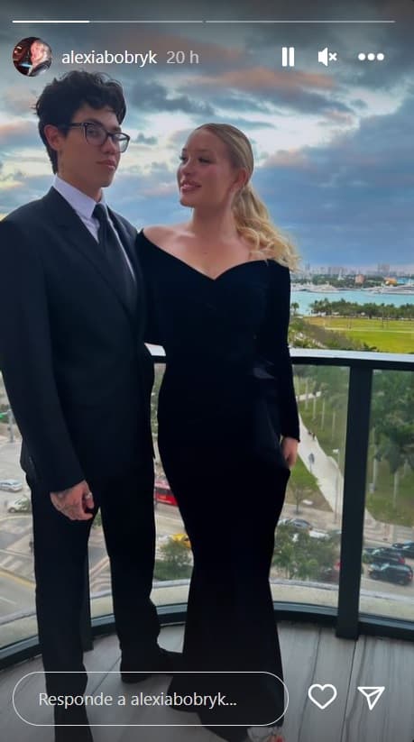 <a href="https://www.univision.com/famosos/hijos-dayanara-torres-marc-anthony-conviven-nadia-ferreira-fotos">Los hijos que Marc Anthony comparte con Dayanara Torres, Cristian y Ryan</a>, estuvieron presentes en este día tan especial para su papá.