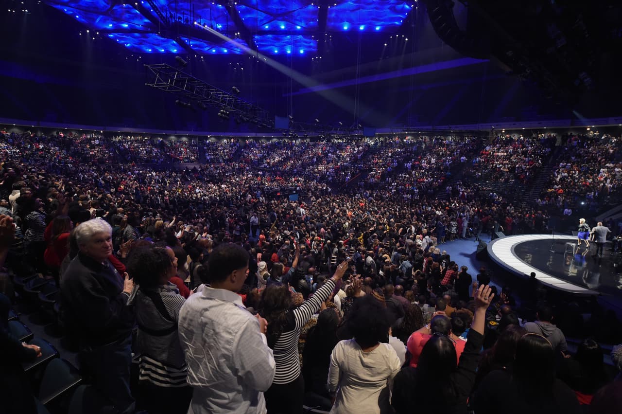 La Iglesia Lakewood anuncia que será un Centro de Calentamiento durante el paso del frente frío ártico