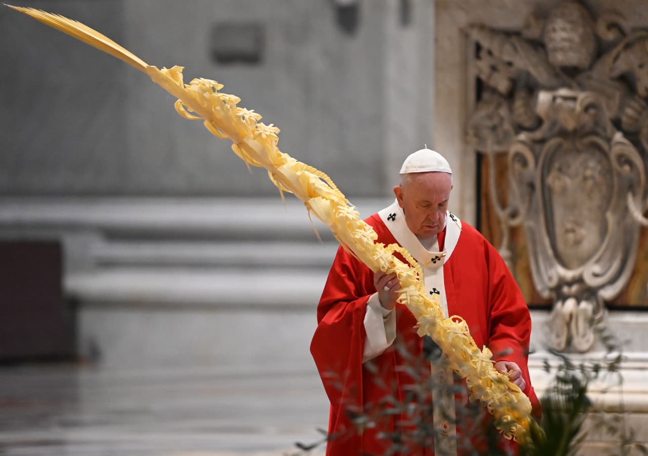 Papa Francisco celebra Domingo de Ramos en medio de la crisis del coronavirus