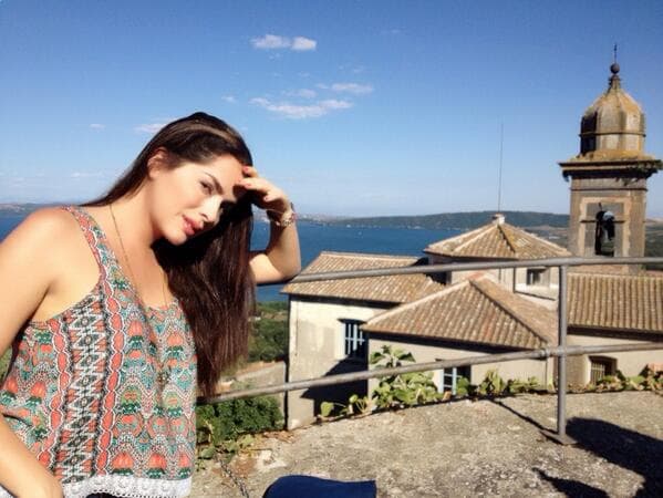 El amor que
<b><a href="http://www.univision.com/temas/danna-garcia">Danna García</a></b> siente por su novio ha llegado más allá, por lo que hace varios años se comprometieron, aunque la boda todavía no ha llegado.