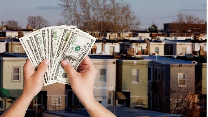 <h3 class="cms-H3-H3">Cuándo me llegará la notificación </h3>
<br>
<br>Algunos inquilinos ya comenzaron a recibir las notificaciones de sus caseros sobre los aumentos; sin embargo, si todavía no la recibes debes saber que, si el aumento es de 10% o menos, la notificación por escrito debe enviarse 30 días antes de que empiece a cobrarse, a partir de septiembre.
<br>
<br>Mientras que, si el incremento es mayor al 10%, el aviso por escrito debe llegar 90 días antes, con lo que estarías pagando la nueva renta a partir de noviembre próximo.