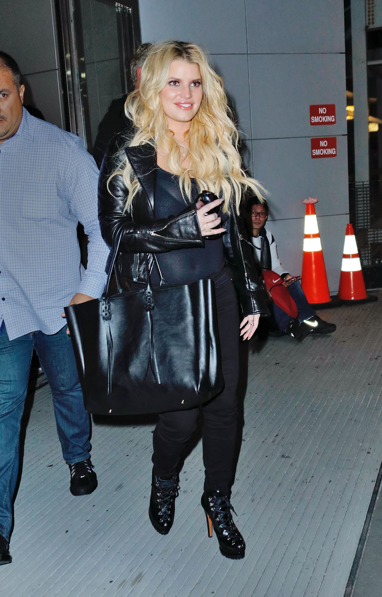 ¿Le habrá escrito a la cigüeña de nuevo?