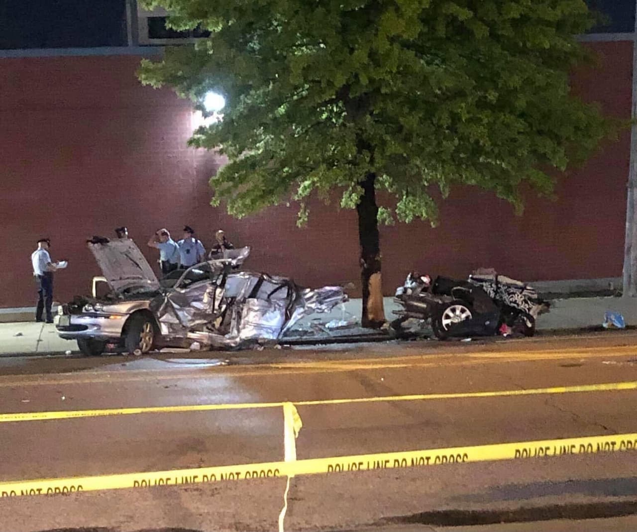 Aparatoso accidente cobra la vida de una mujer y deja otra gravemente herida en Juniata Park 