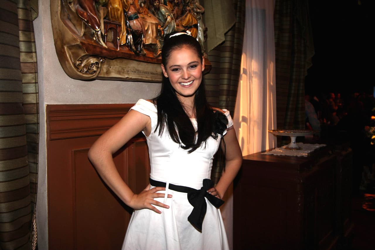 En 2011, un año despues de haber grabado su última telenovela 'En nombre del amor', la actriz mexicana Allisson Lozz dio a conocer que, tras haber realizado ocho melodramas, abandonaba definitivamente su carrera artística.