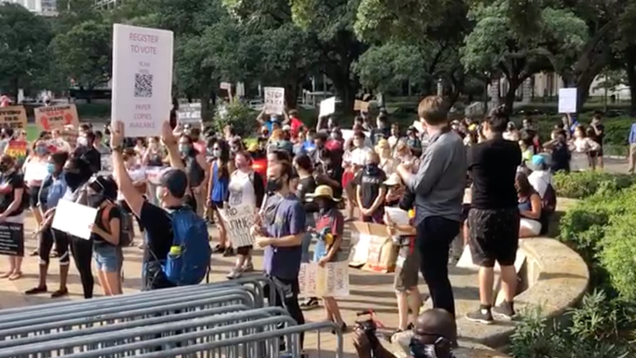 Exigen que los recortes al presupuesto sean canalizados a otros departamentos.