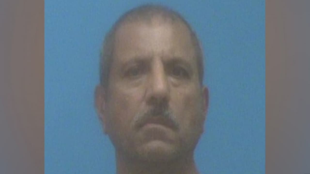 Residentes sorprendidos por arresto de su vecino con relación a serie de incendios provocados en Lewisville